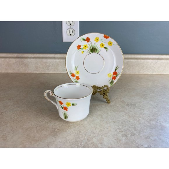 Phoenix Bone China England Painted Flowers Tea Cup And Saucer Set - Picture 2 of 10